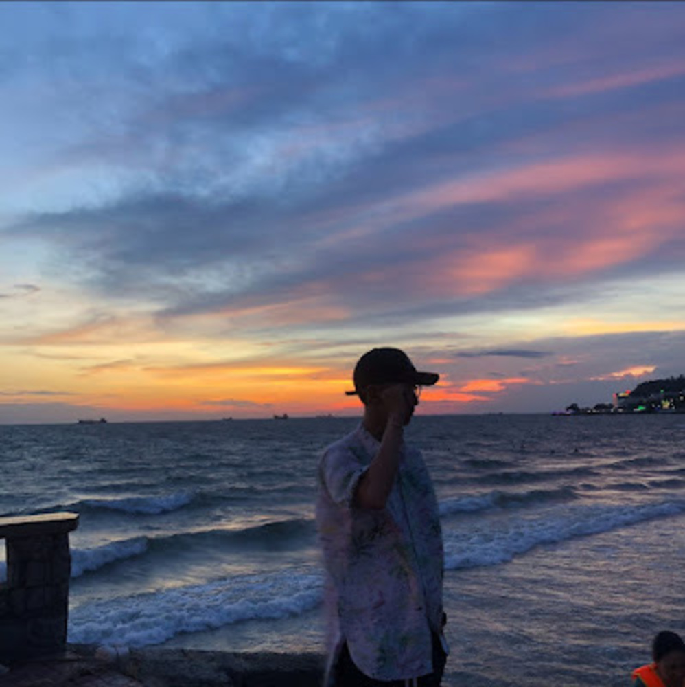Meet your Posher, Hoang nhut